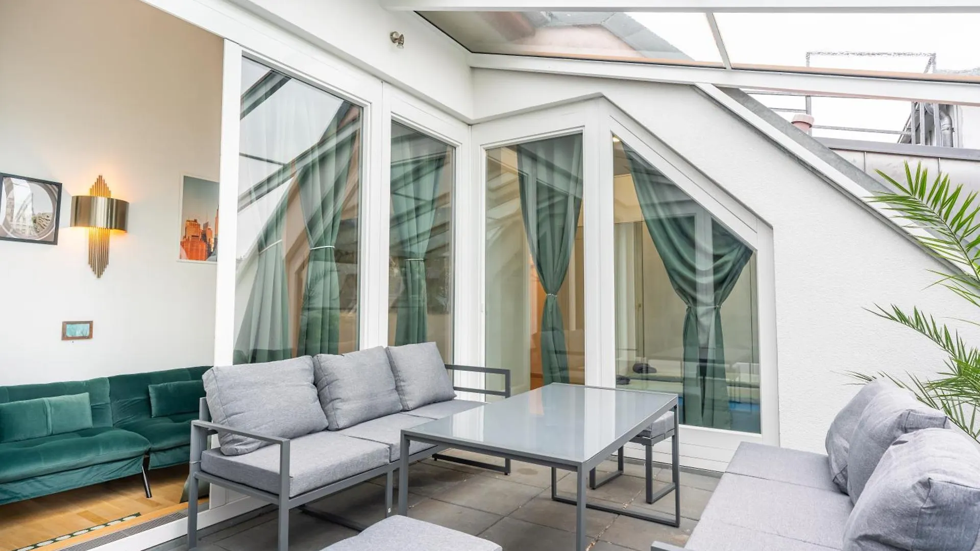 Premium Suites Vienna - Rooftop Penthouse 0*,  Austria