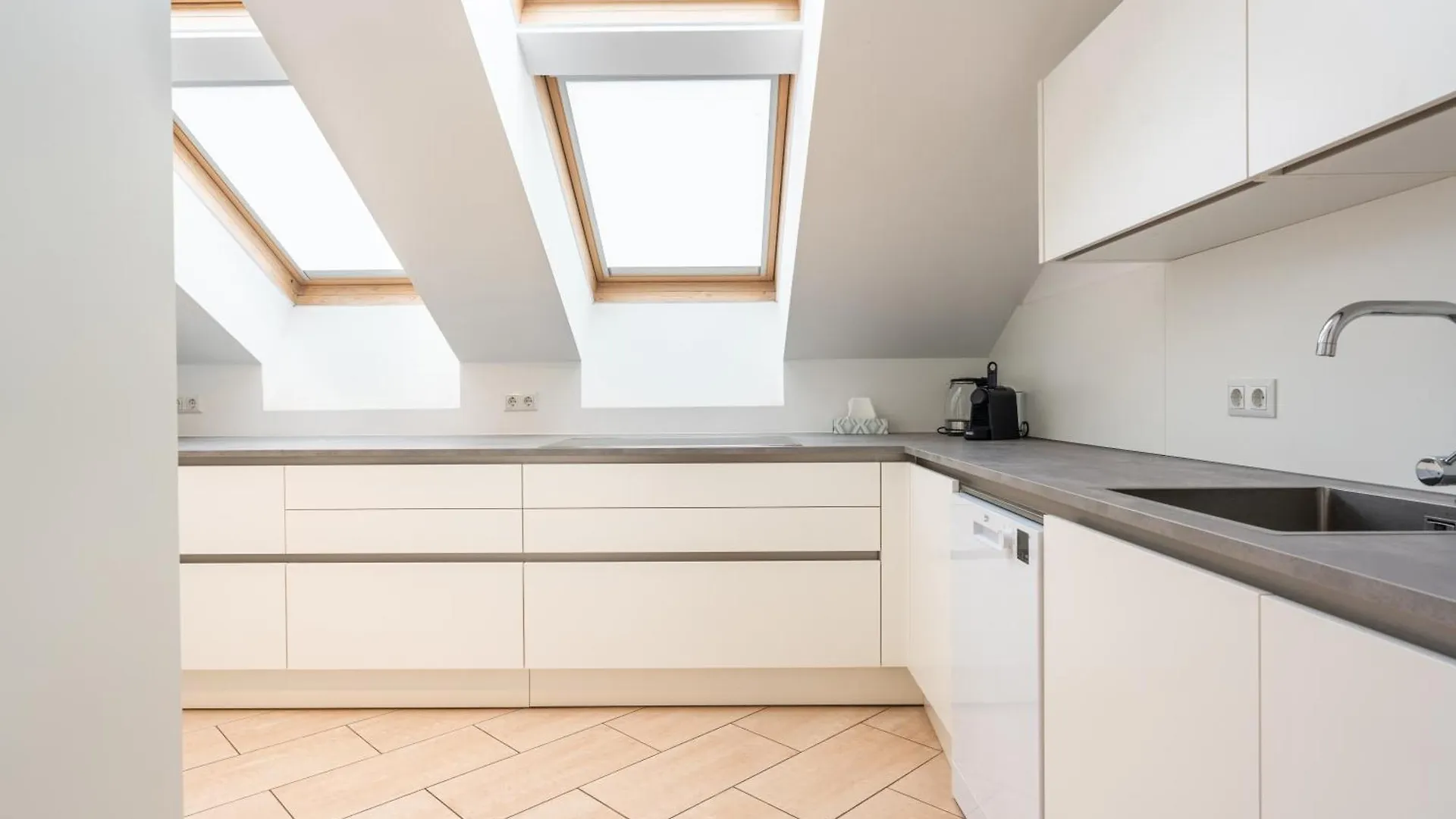Premium Suites Vienna - Rooftop Penthouse Austria